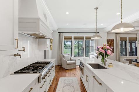 660 Ellis Oak Avenue Charleston SC 29412