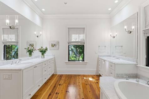 660 Ellis Oak Avenue Charleston SC 29412