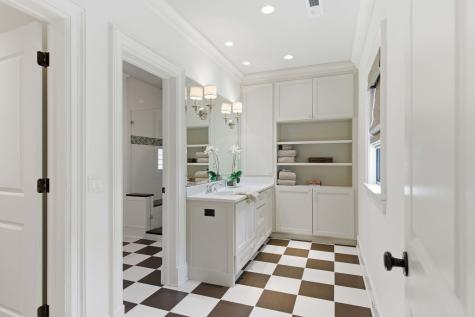 660 Ellis Oak Avenue Charleston SC 29412