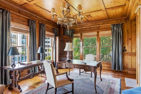 1 Vendue Range Charleston SC 29401