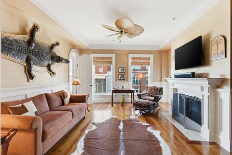 1 Vendue Range Charleston SC 29401