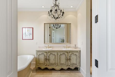 1 Vendue Range Charleston SC 29401