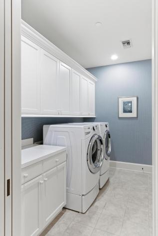 1 Vendue Range Charleston SC 29401