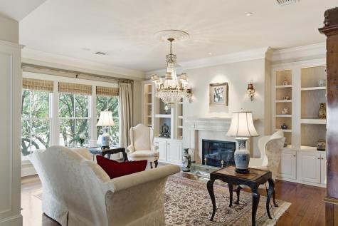 1 Vendue Range Charleston SC 29401