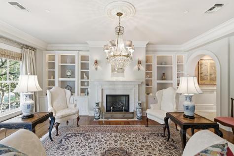 1 Vendue Range Charleston SC 29401