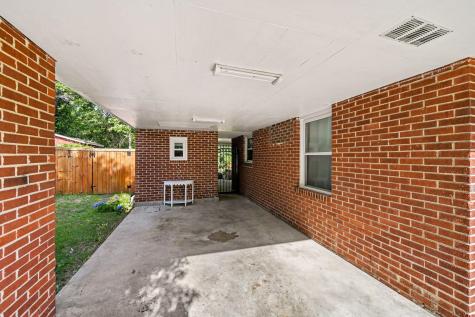 2633 Dellwood Avenue North Charleston SC 29405