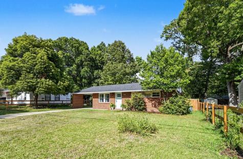2633 Dellwood Avenue North Charleston SC 29405