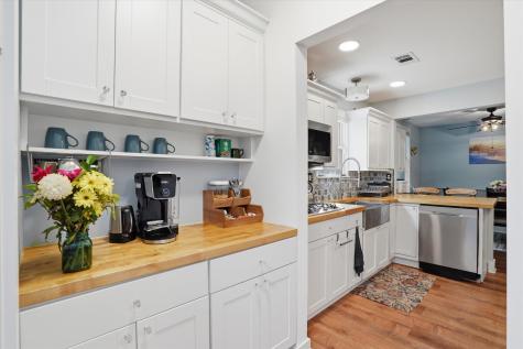 1550 Folly Road Charleston SC 29412