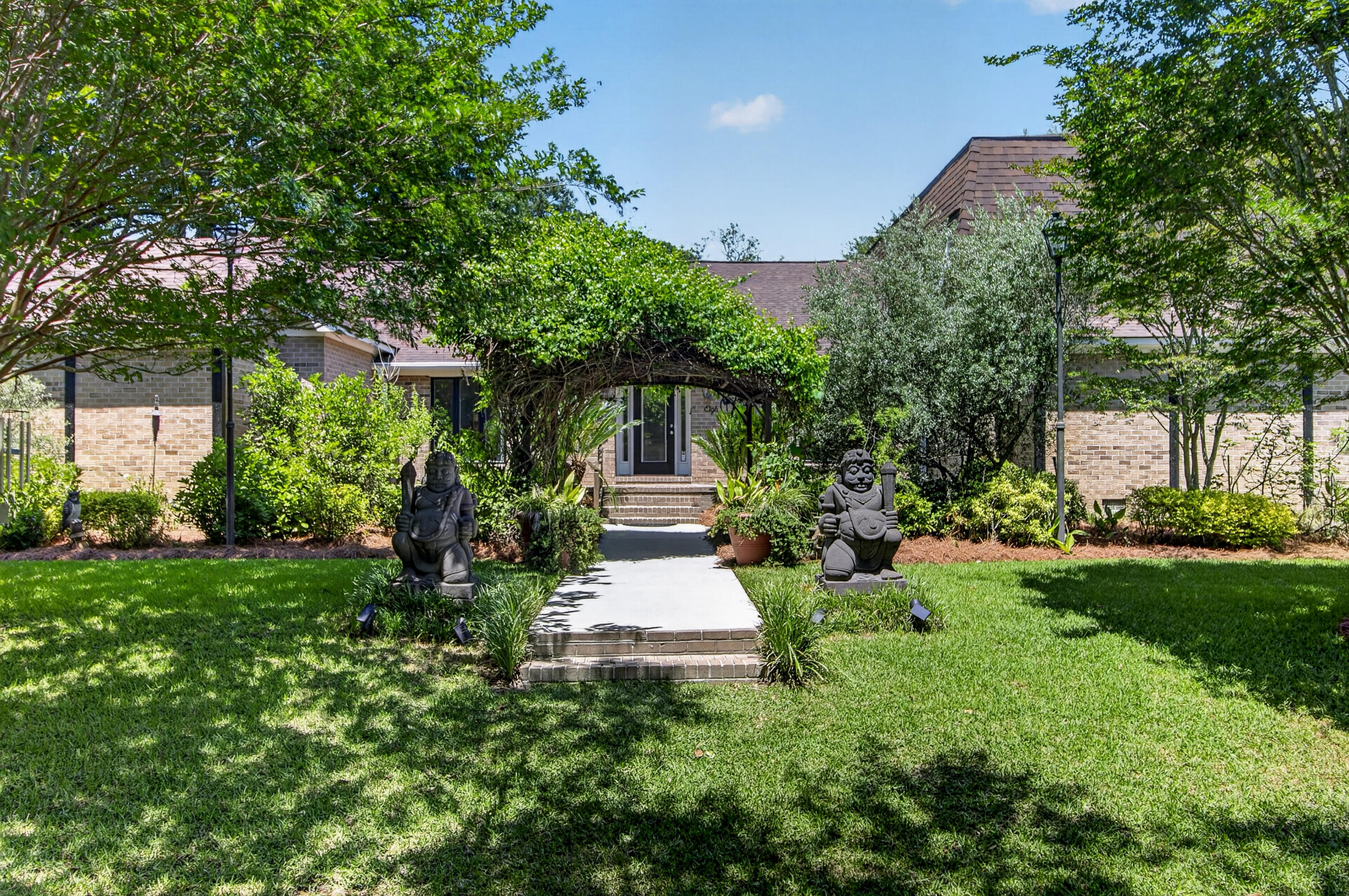 18 Old English Drive Charleston SC 29407