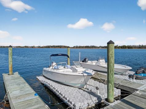 1230 River Walk Court Charleston SC 29492