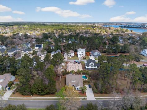 1230 River Walk Court Charleston SC 29492