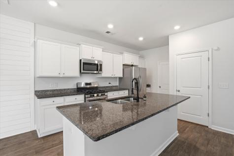 9773 Roseberry Ladson SC 29456