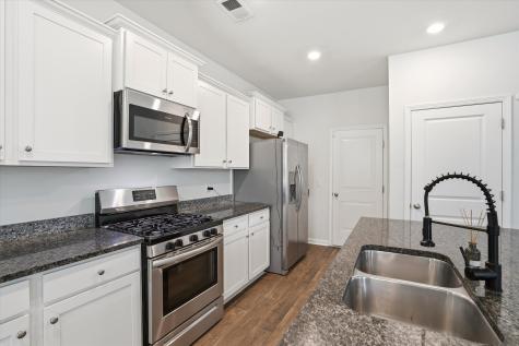 9773 Roseberry Ladson SC 29456