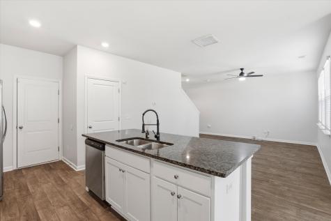 9773 Roseberry Ladson SC 29456