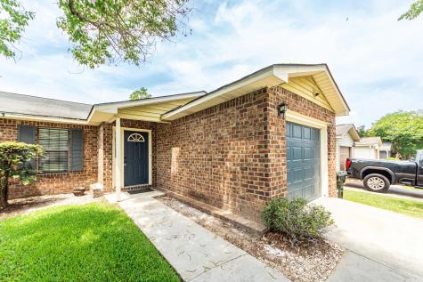 823 Winthrop Street Ladson SC 29456