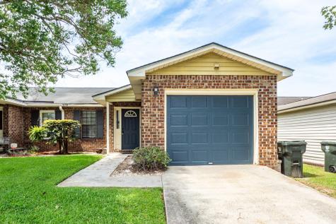 823 Winthrop Street Ladson SC 29456