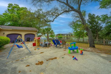 1614 Oak Island Drive Charleston SC 29412