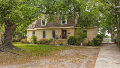 1614 Oak Island Drive Charleston SC 29412