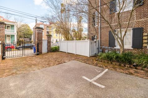 214 Calhoun Street Charleston SC 29401