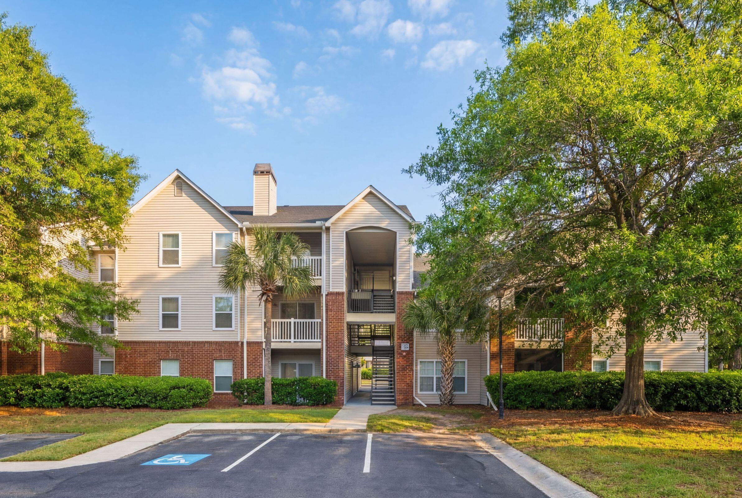 2011 N Highway 17 Mount Pleasant SC 29466