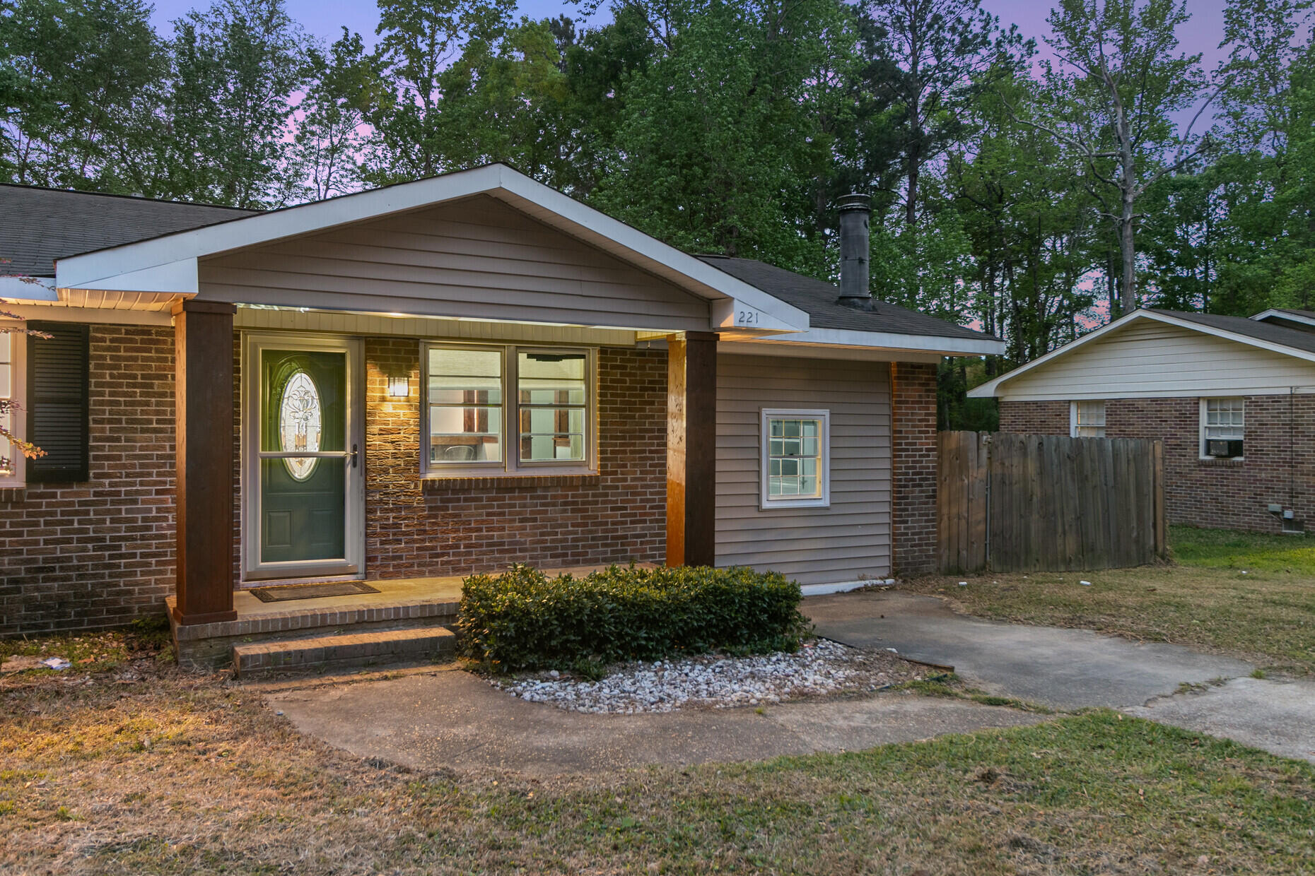221 Forest Circle Summerville SC 29483