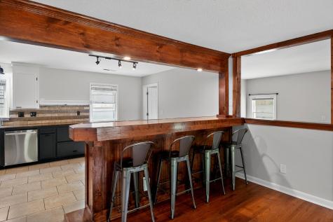 221 Forest Circle Summerville SC 29483