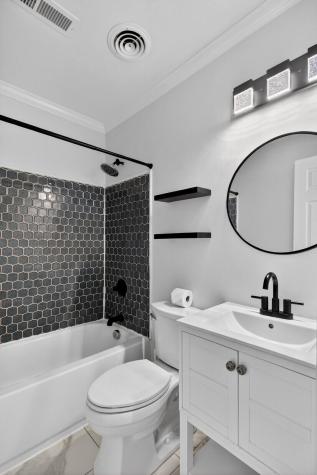 221 Forest Circle Summerville SC 29483
