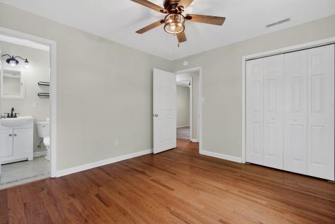 221 Forest Circle Summerville SC 29483