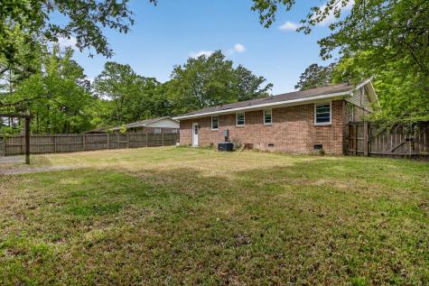221 Forest Circle Summerville SC 29483