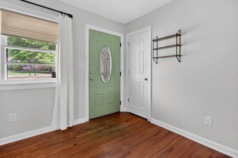 221 Forest Circle Summerville SC 29483