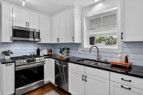 1949 Swift Avenue Charleston SC 29407