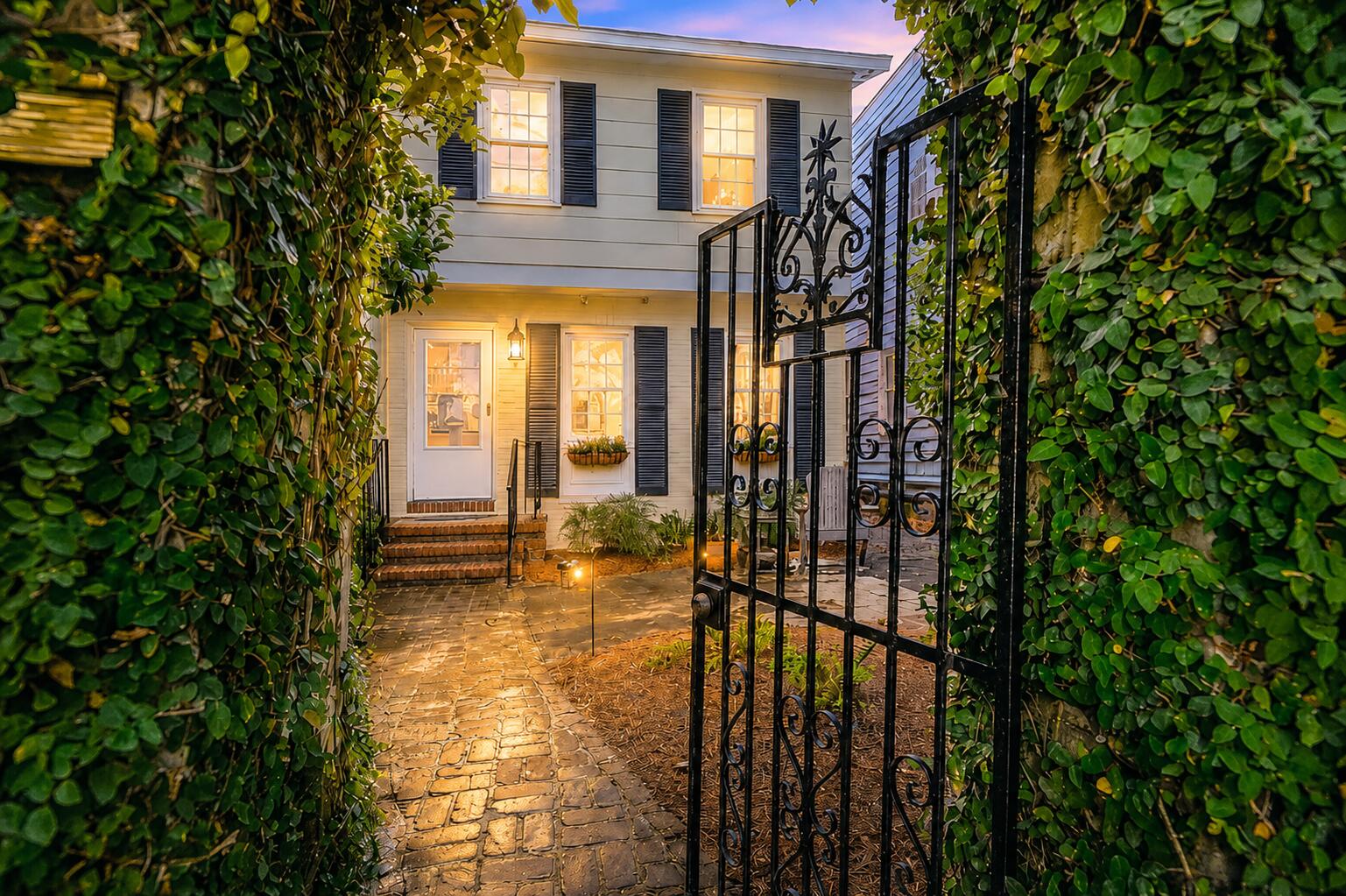 22 Pitt Street Charleston SC 29401