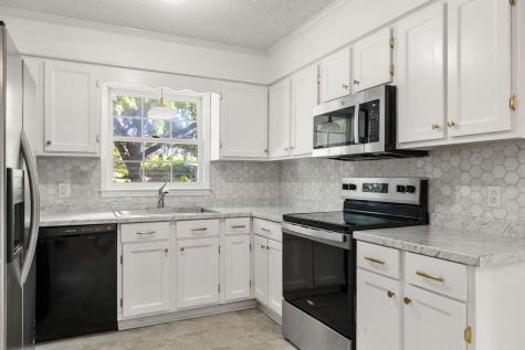 134 Cooper Circle Santee SC 29142