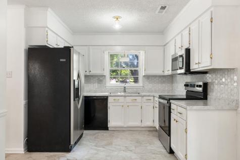 134 Cooper Circle Santee SC 29142