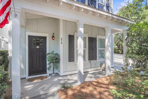 979 Warrick Oaks Lane Mount Pleasant SC 29464