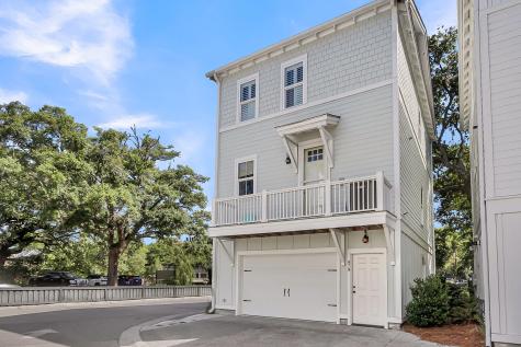 979 Warrick Oaks Lane Mount Pleasant SC 29464