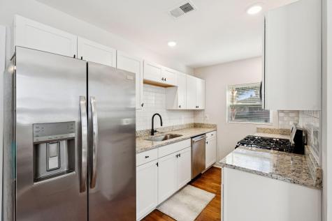 2384 Cambridge Avenue North Charleston SC 29405