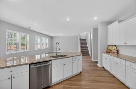 569 Yellow Leaf Lane Summerville SC 29486