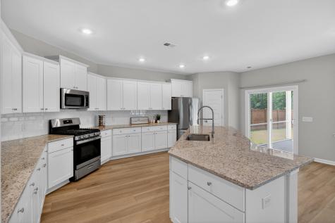 569 Yellow Leaf Lane Summerville SC 29486