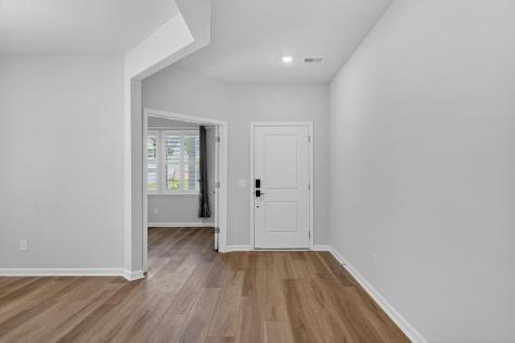 569 Yellow Leaf Lane Summerville SC 29486