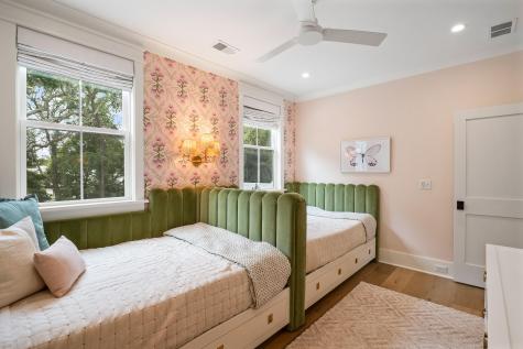 924 Lakeview Drive Mount Pleasant SC 29464