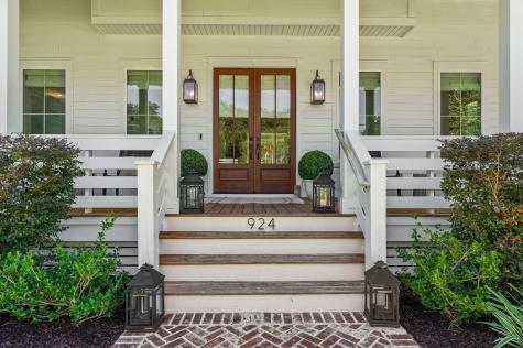 924 Lakeview Drive Mount Pleasant SC 29464