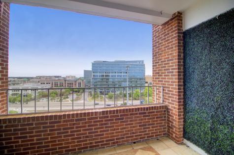14 Lockwood Drive Charleston SC 29401