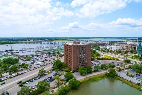 14 Lockwood Drive Charleston SC 29401