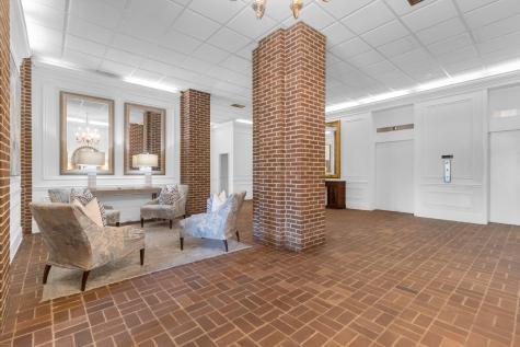 14 Lockwood Drive Charleston SC 29401