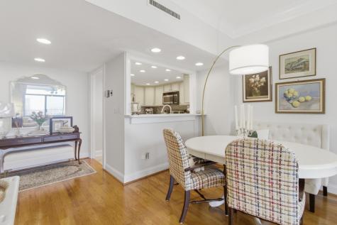 14 Lockwood Drive Charleston SC 29401