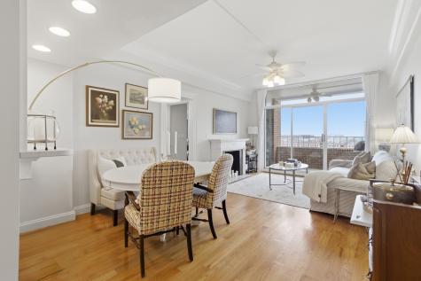 14 Lockwood Drive Charleston SC 29401