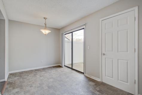 8016 Thelen Street North Charleston SC 29406