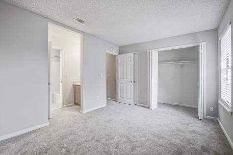 8016 Thelen Street North Charleston SC 29406