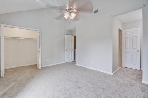 8016 Thelen Street North Charleston SC 29406